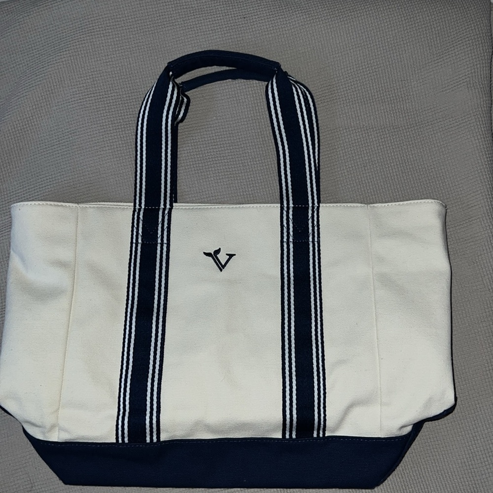 Vineyard Vines Martha’s Vineyard Canvas Tote Preppy - Picture 3 of 11